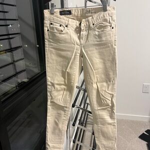 Jcrew low rise toothpick Jean size 24 in ecru wash